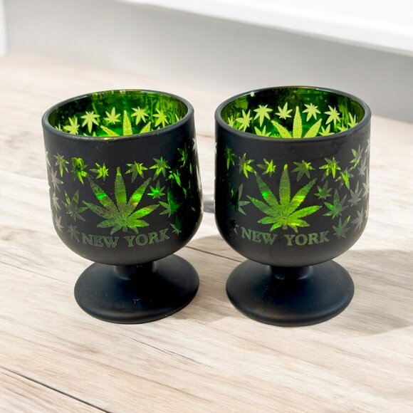 New York Bar Shot Glasses Black and Green Glass Cannabis Theme Souvenir - Picture 1 of 5